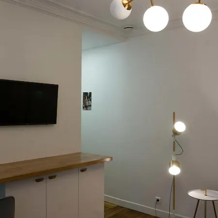 דירה Cozy Studio Near Pere Lachaise פריז